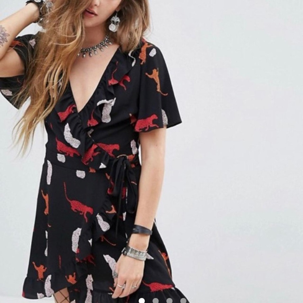 Reclaimed Vintage wrap mini dress Black leopard print women’s 6 animal ruffle